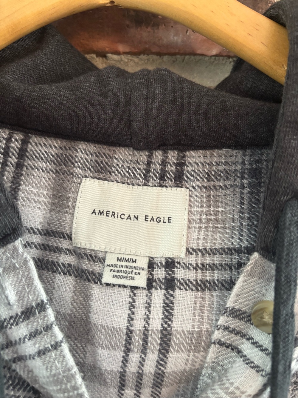 American Eagle Gray Plaid Hoodie Long Sleeve Flannel Button Up Shirt Top, M - Picture 3 of 5